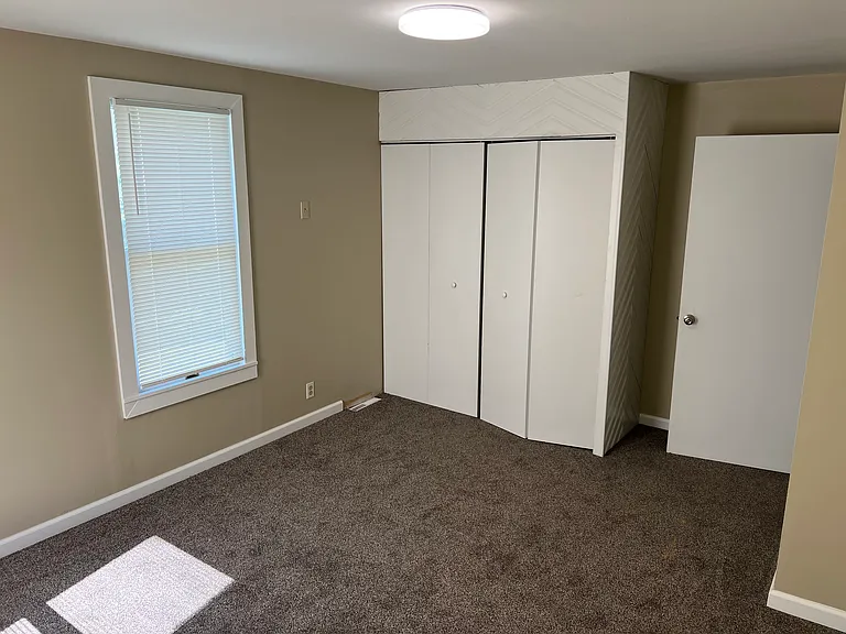 12 Hillcrest Ave — Photo 7