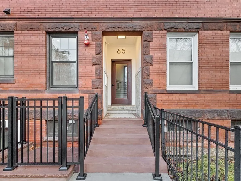 65 Pleasant St #1 — Photo 9