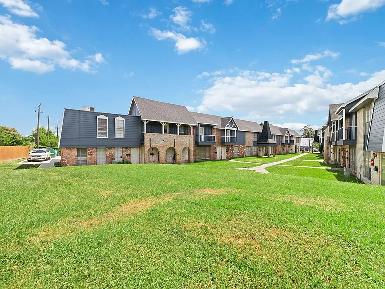 Audrey Lane Townhomes — Photo 5