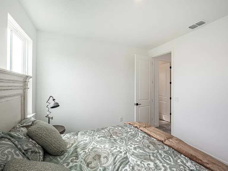 10132 Peebles St — Photo 48