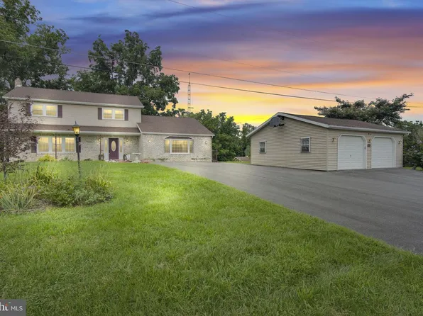 21 Loree Ln, Shippensburg, PA 17257