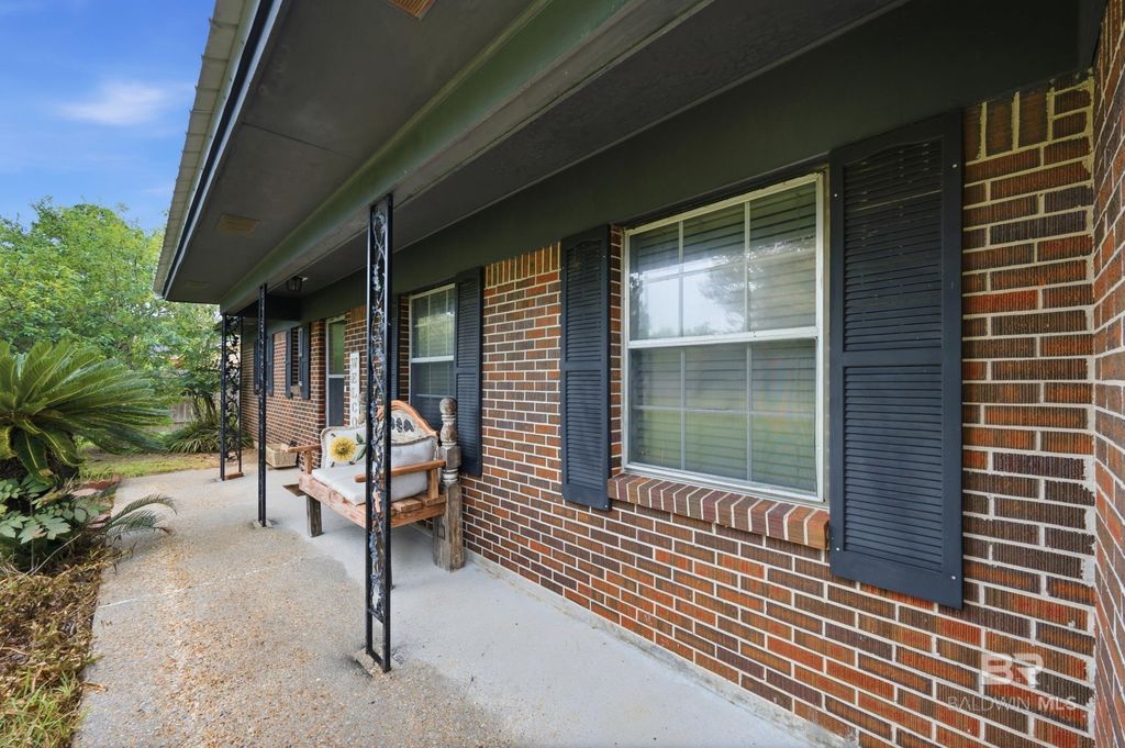 202 N Driskell Ave, Bay Minette, AL - View 3