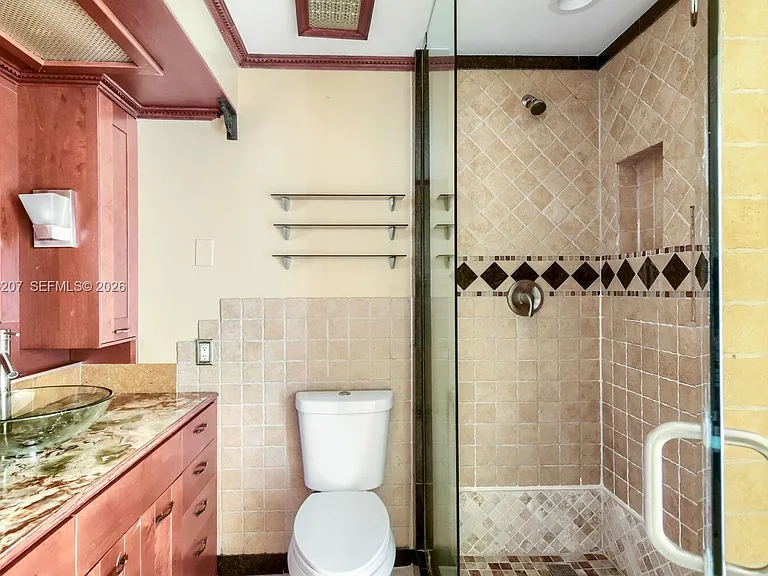850 E Commercial Blvd #220C — Photo 10