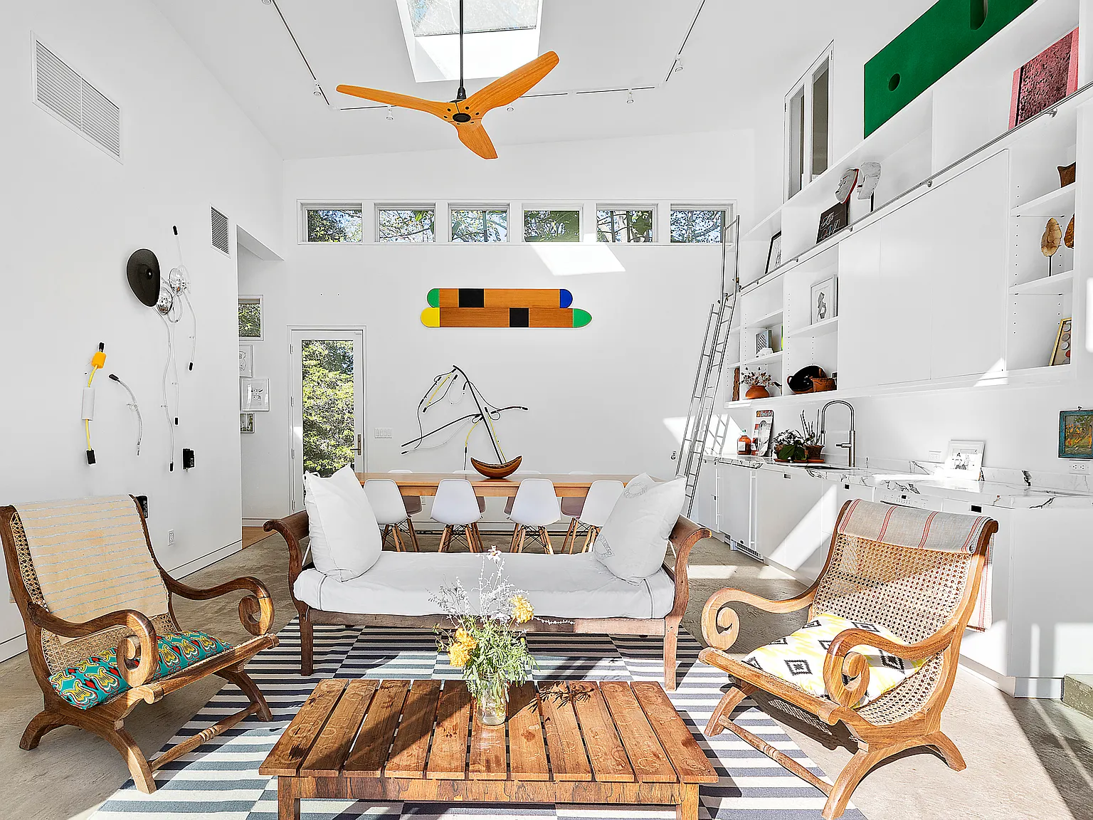 Stunning Bridgehampton South Gem With Studio — Photo 3