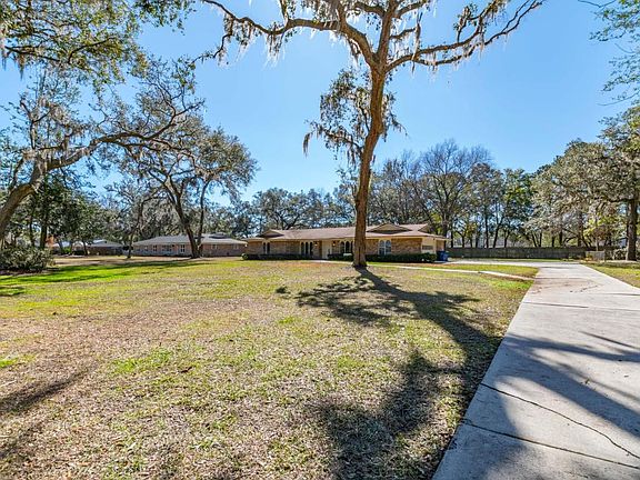 3rd image of 15380 Cape Dr N
