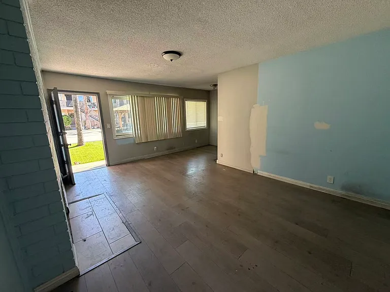 1131 E Garvey Ave N #17 — Photo 2