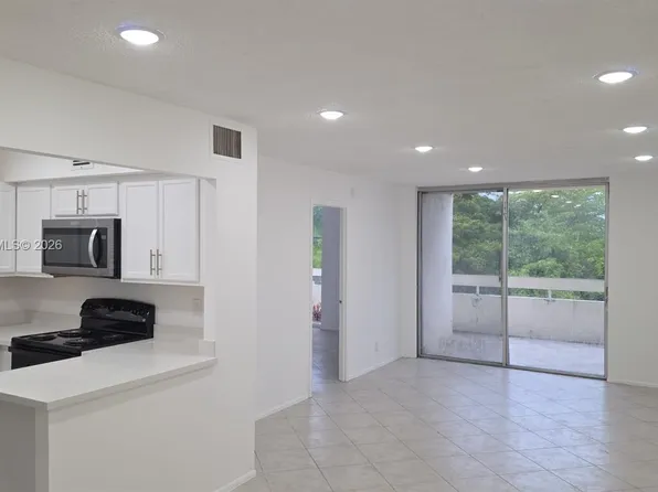 2017 NW 46th Ave APT A404, Lauderhill, FL 33313