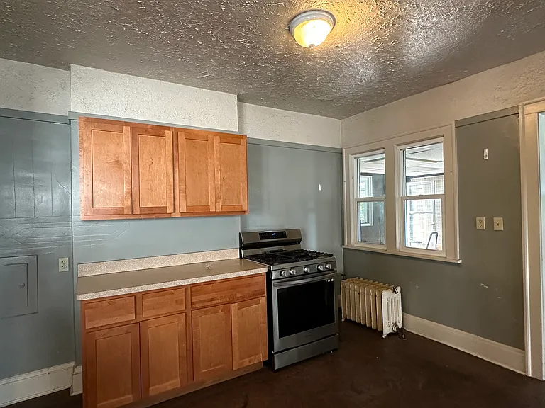 2316 S Overlook Rd — Photo 7