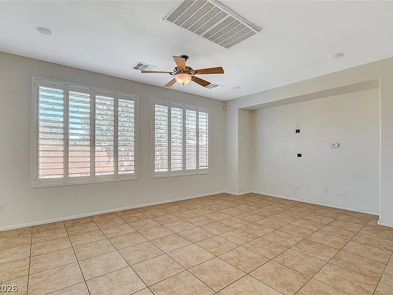 9734 Maspalomas St — Photo 8