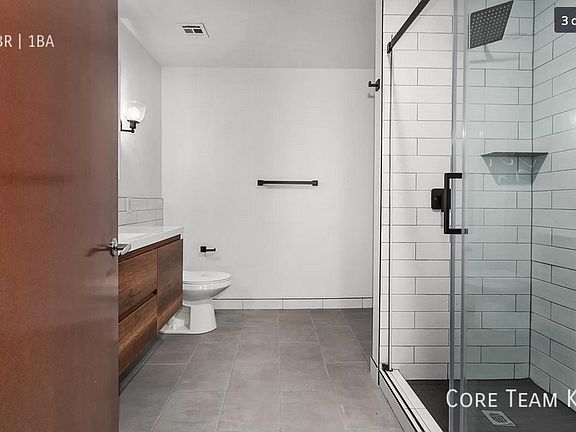 4th image of 204 Walnut St #401
