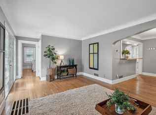 698 Lexington Pkwy N, Saint Paul, MN 55104