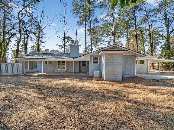 2nd image of 301 Crestview Dr