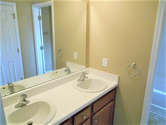 200 Rachels Way — Photo 10