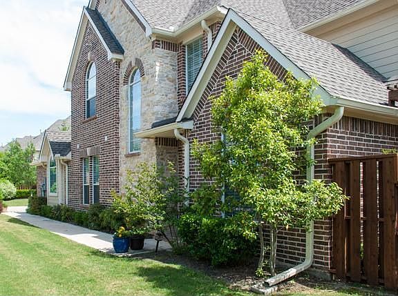 2nd image of 2940 Sicily Way