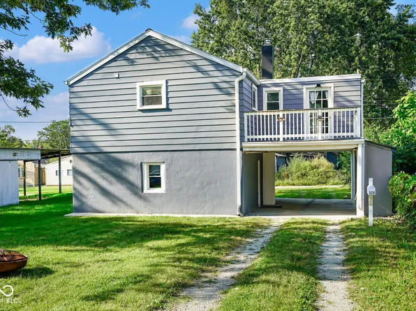 328 E 36th St, Anderson, IN 46013