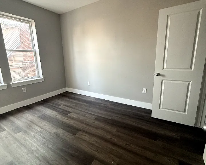 698 Chancellor Ave #201A — Photo 3