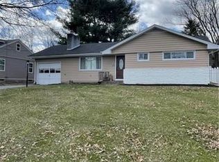 4215 Lehigh Dr, Cherryville, PA 18035