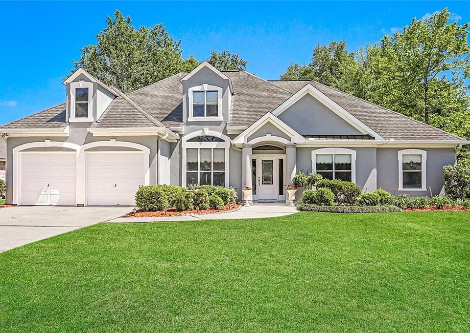 1st image of 914 Crestwood Dr