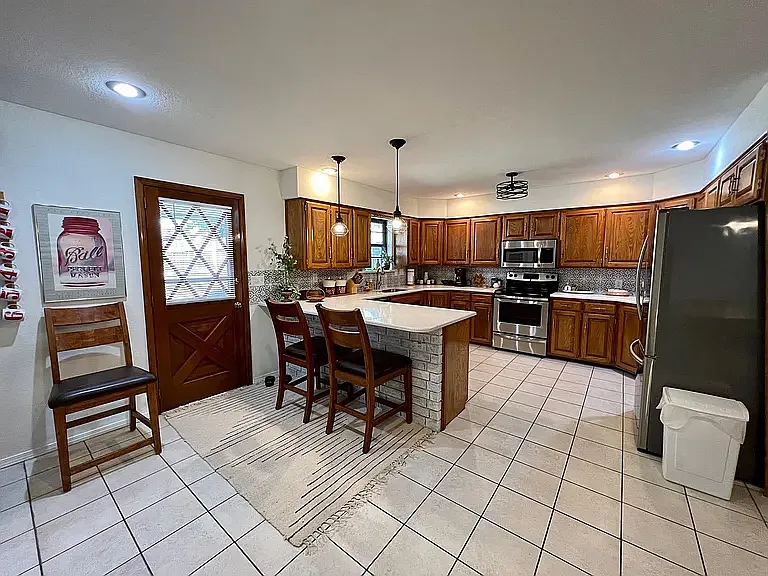 2902 Candlestick Ln — Photo 12