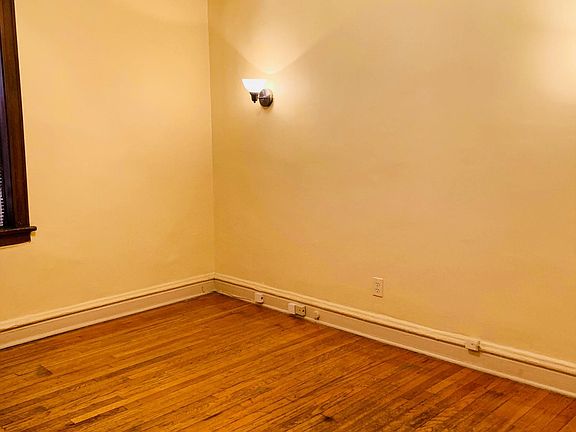 3rd image of 6749 S Cornell Ave
