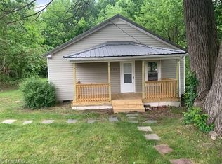 2504 Westbrook St, Greensboro, NC 27407