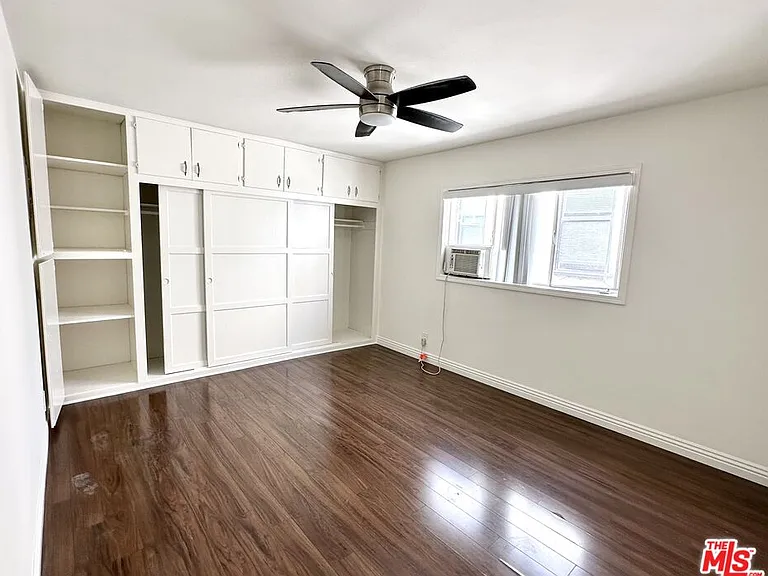 7209 Willoughby Ave #10 — Photo 8