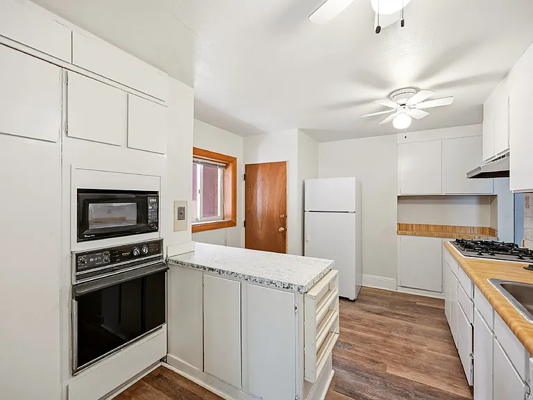 1233 Elizabeth St — Photo 11
