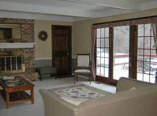 15714 Fieldcrest Ct, Granger, IN