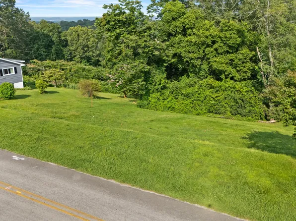 164 S Mission Ridge Dr, Rossville, GA 30741