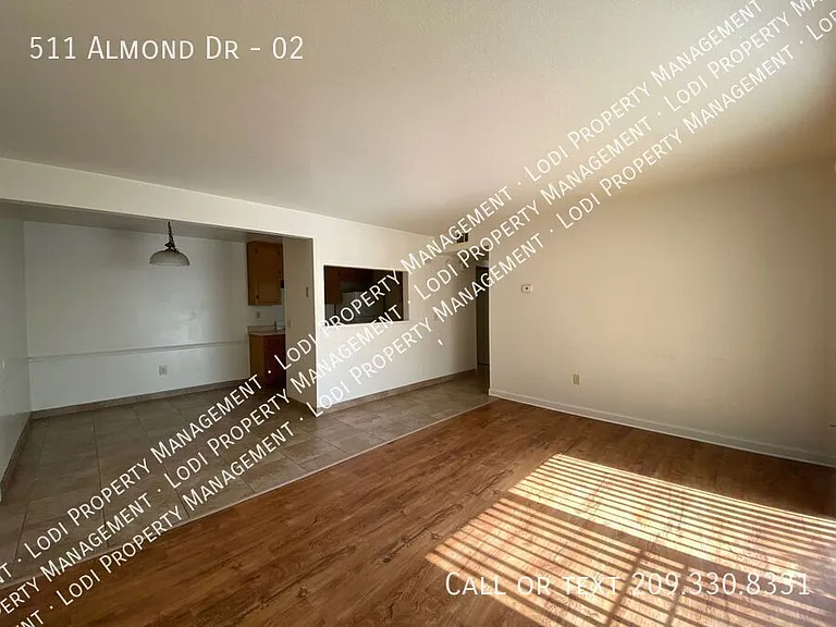 511 Almond Dr #2 — Photo 4