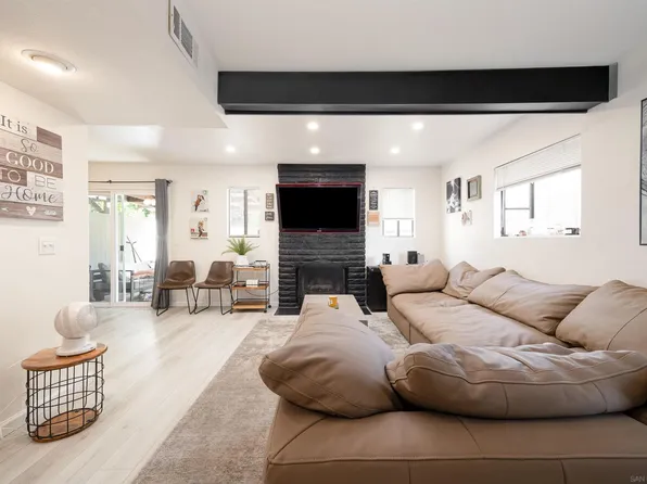 969 Marlin Dr, Vista, CA 92084