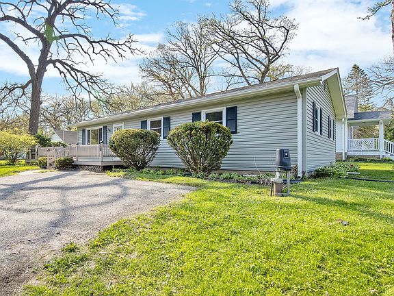 5th image of W3695 Linnwood Ave