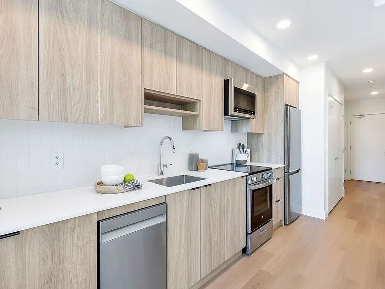 1490 W 32nd Ave — Photo 20