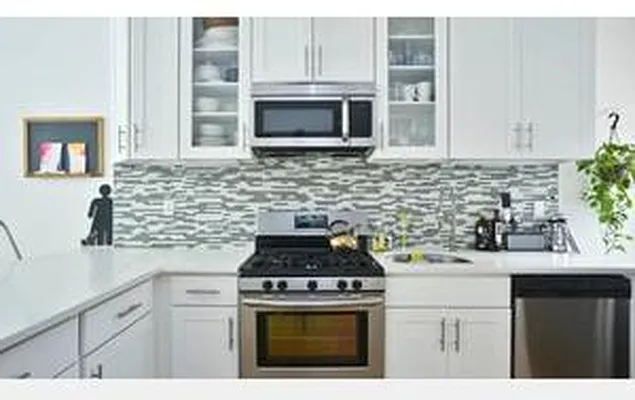 Rented by NYC HOMES 4LESS INC | media 13