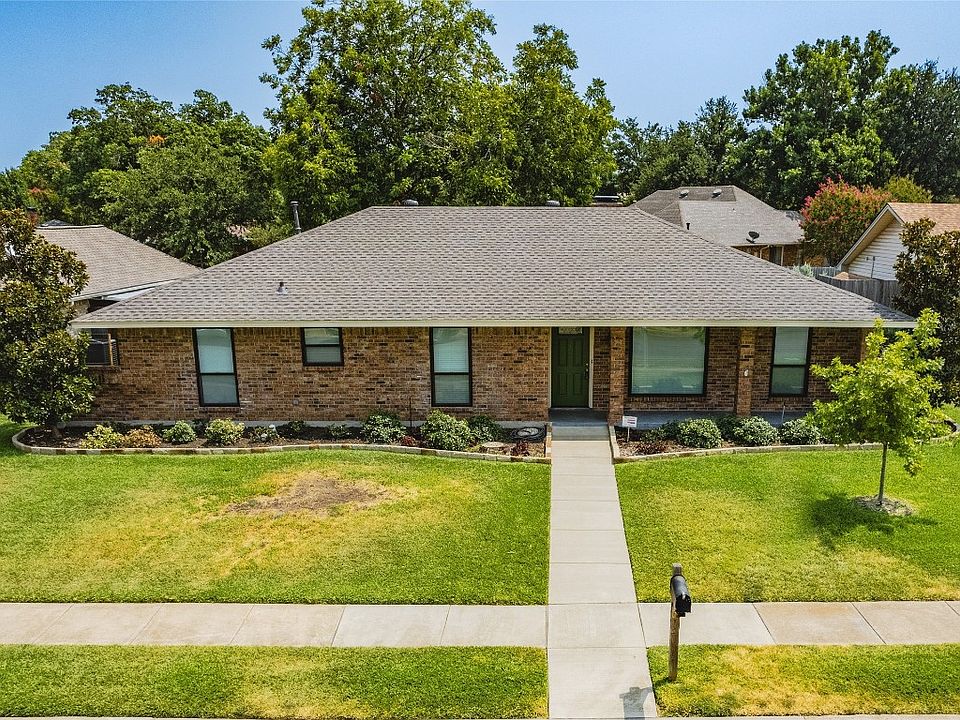 1st image of 802 Meadow Gate Dr