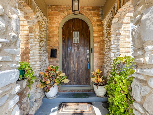 139 NORTH DR, San Antonio, TX 78201
