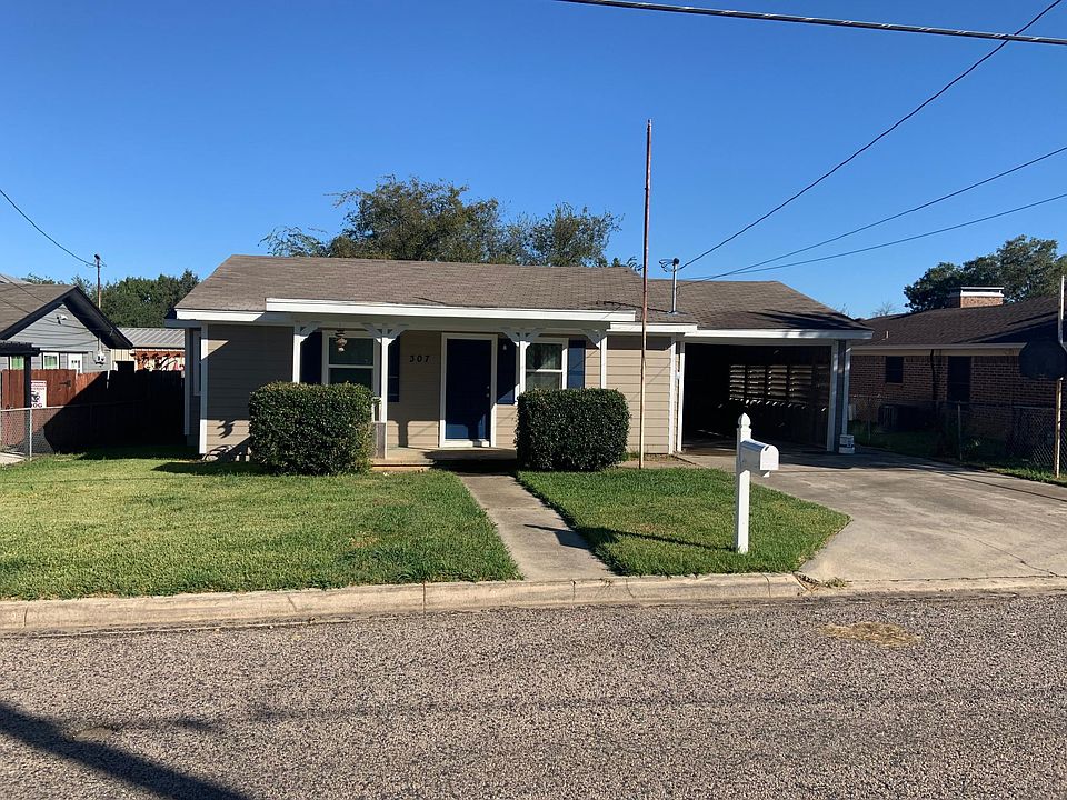 307 W Hall St, Whitesboro, TX 76273 Zillow
