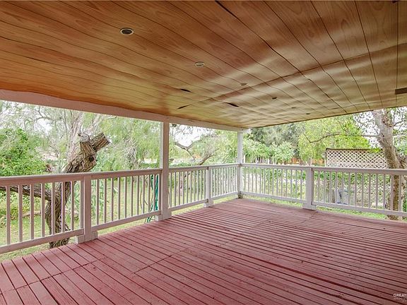 5th image of 17162 Arroyo Dr