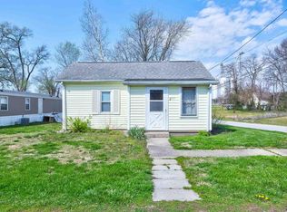 602 S Main St, Owensville, IN