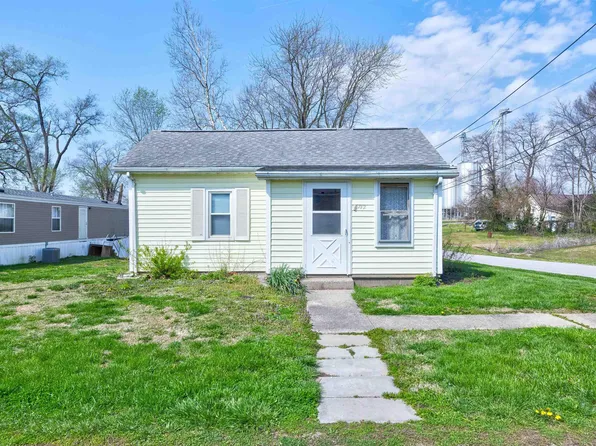 602 S Main St, Owensville, IN 47665