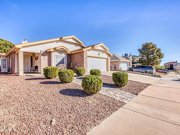 3rd image of 4553 Loma Canada Ct