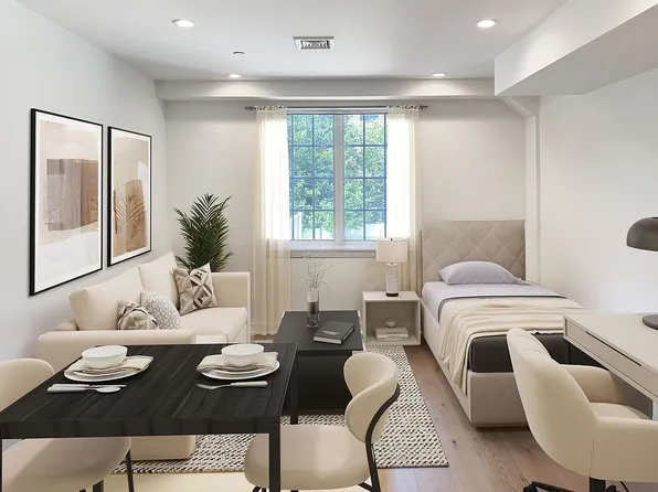 31-22 29th St #2B, Astoria, NY 11106