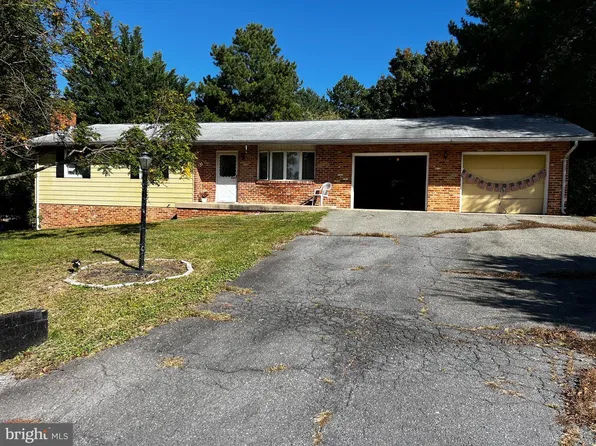12646 Molesworth Dr, Mount Airy, MD 21771
