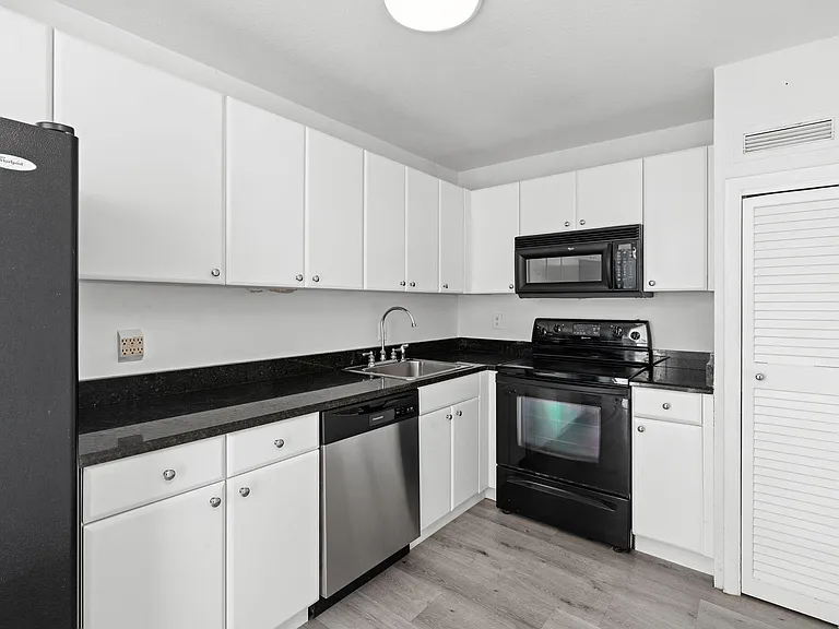 1900 S Ocean Blvd #10J — Photo 2
