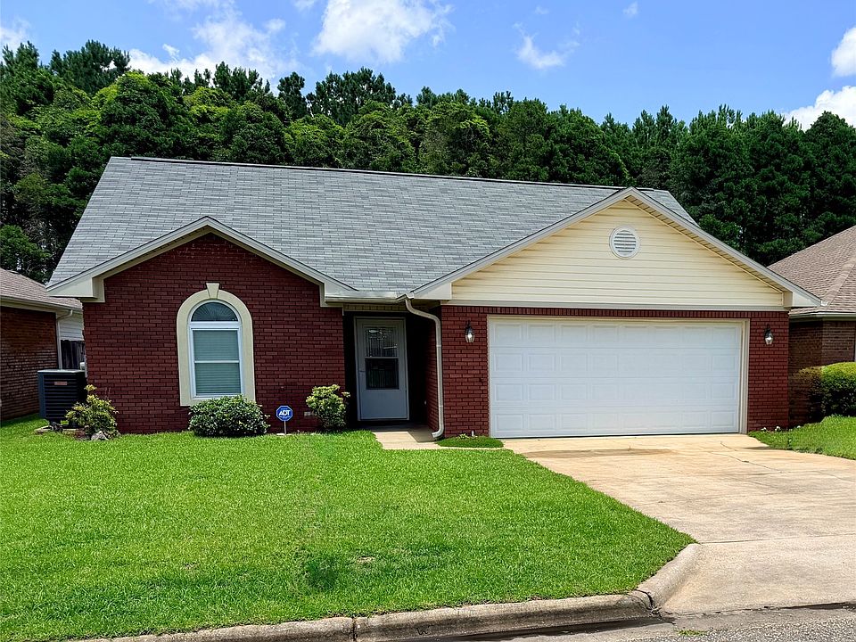 1st image of 268 Windsor Garden Dr
