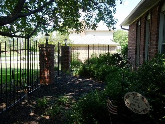 4th image of 7138 Kirkcaldy Dr