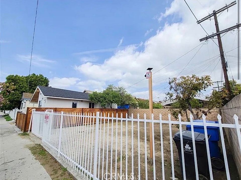 1st image of 4312 Ascot Ave #21