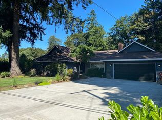 17944 SW Tualata Ave, Lake Oswego, OR 97035