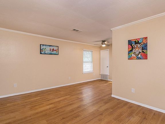 5th image of 3509 SW 28th Ave APT 124