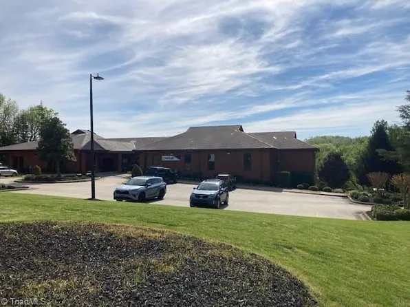 110 S Park Ter, Eden, NC 27288